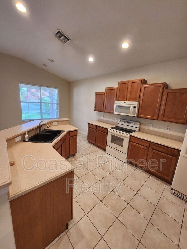 Building Photo - 11614 Whiterook Ct