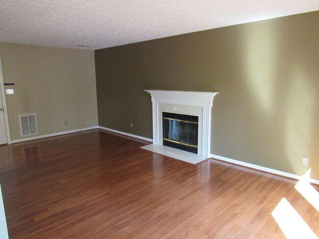 Building Photo - 3-Bedroom Cedar Bluff home available Now!!