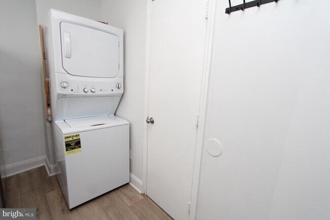 Building Photo - 2019 N 2nd St