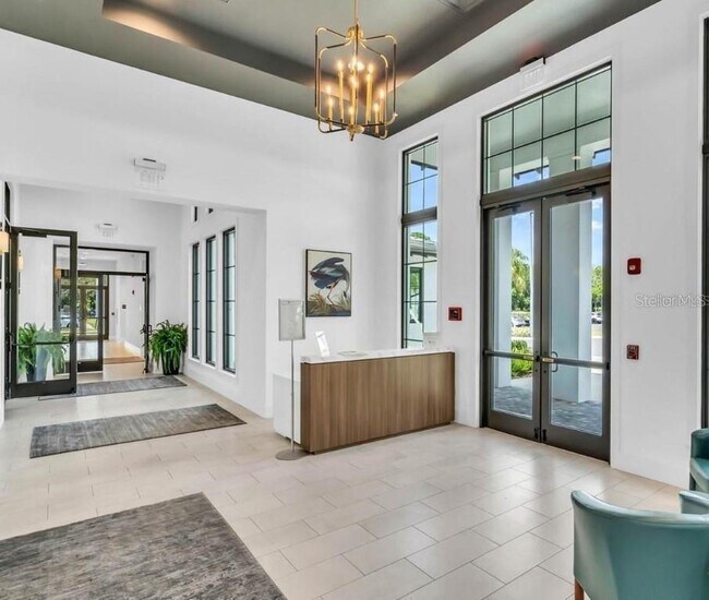 Building Photo - 3677 Longmeadow Dr