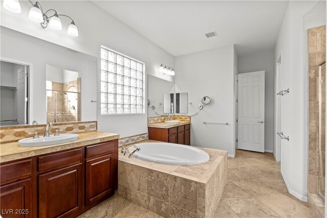 Building Photo - 2685 La Boutique St