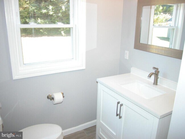 Building Photo - 14835 Clear Spring Rd