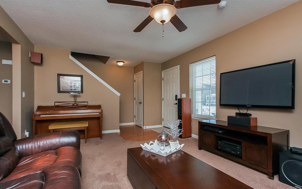 Front entrance! - 1008 8th St SE