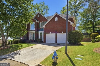 Building Photo - 1702 Clay Brooke Ct SE