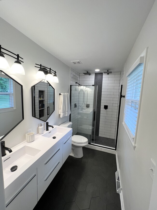 Building Photo - 12525 W Joliet Cir