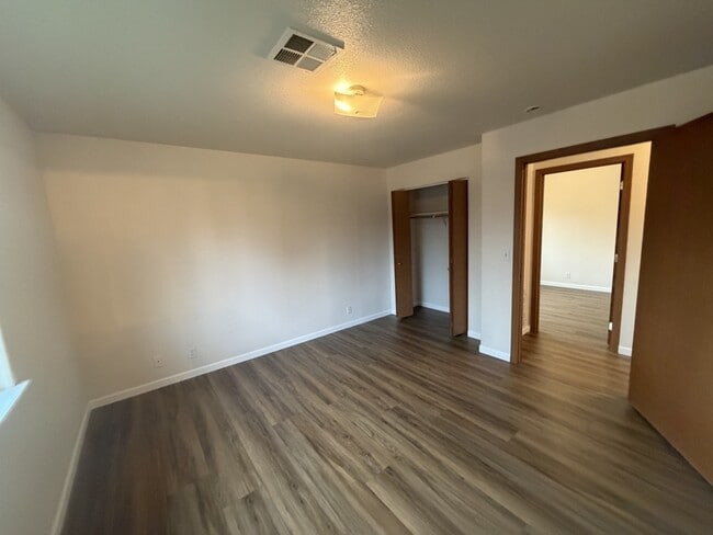 Building Photo - 1616 SW K St