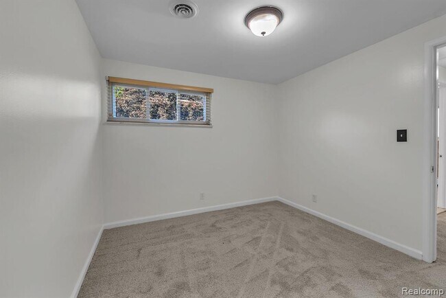 Building Photo - 32725 Barkley St