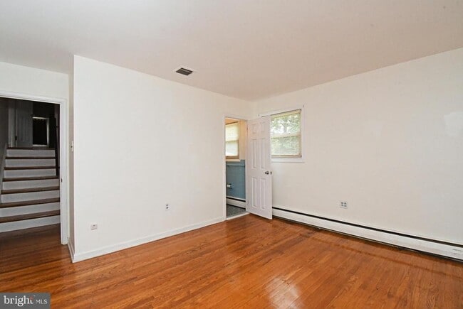 Building Photo - 559 General Muhlenberg Rd
