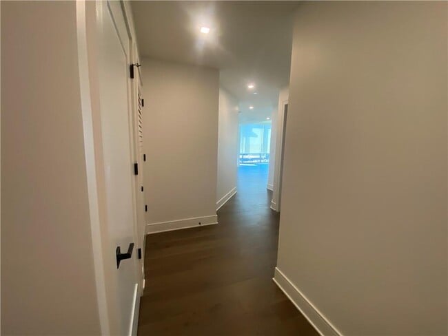 Building Photo - 788 West Marietta St NW