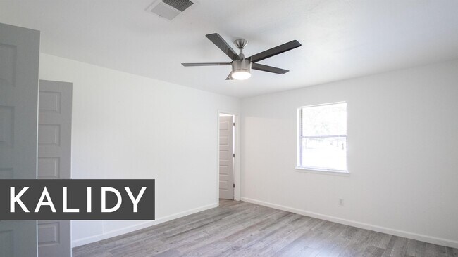 Building Photo - 12809 Buckboard Rd