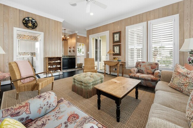 Building Photo - 64 Tradewind Ct