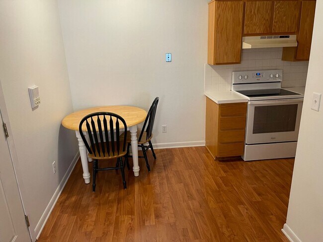 Building Photo - 1414 30th St