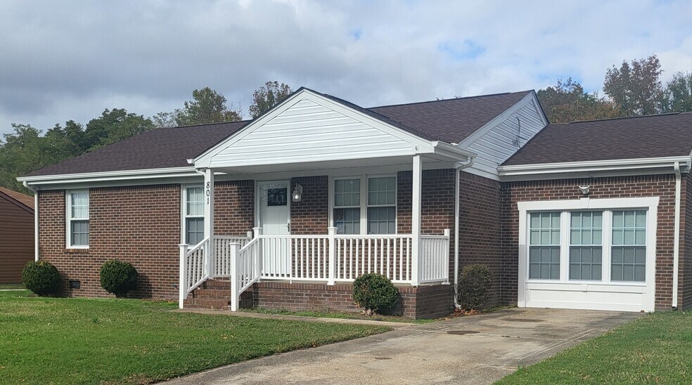Front View - 801 Portland St