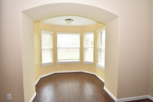 Building Photo - 10135 Cypress Path