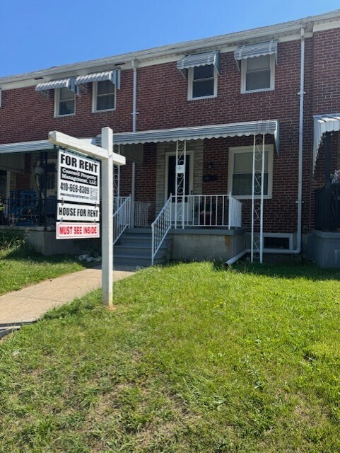 Primary Photo - 137 Riverthorn Rd