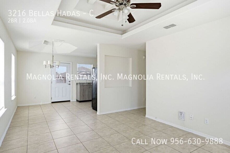 Building Photo - 3216 Bellas Hadas St