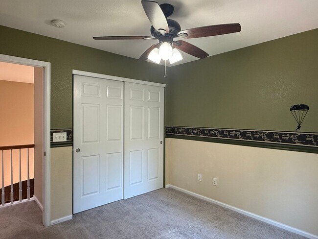 Building Photo - Gorgeous Reunion Home Features 4 Beds/2.5 ...