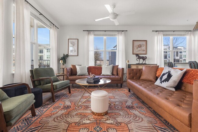 Building Photo - 1301 Leah Ave