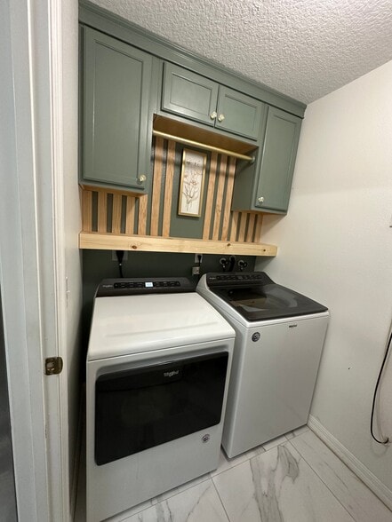 Building Photo - 180 Walnut Crest Run