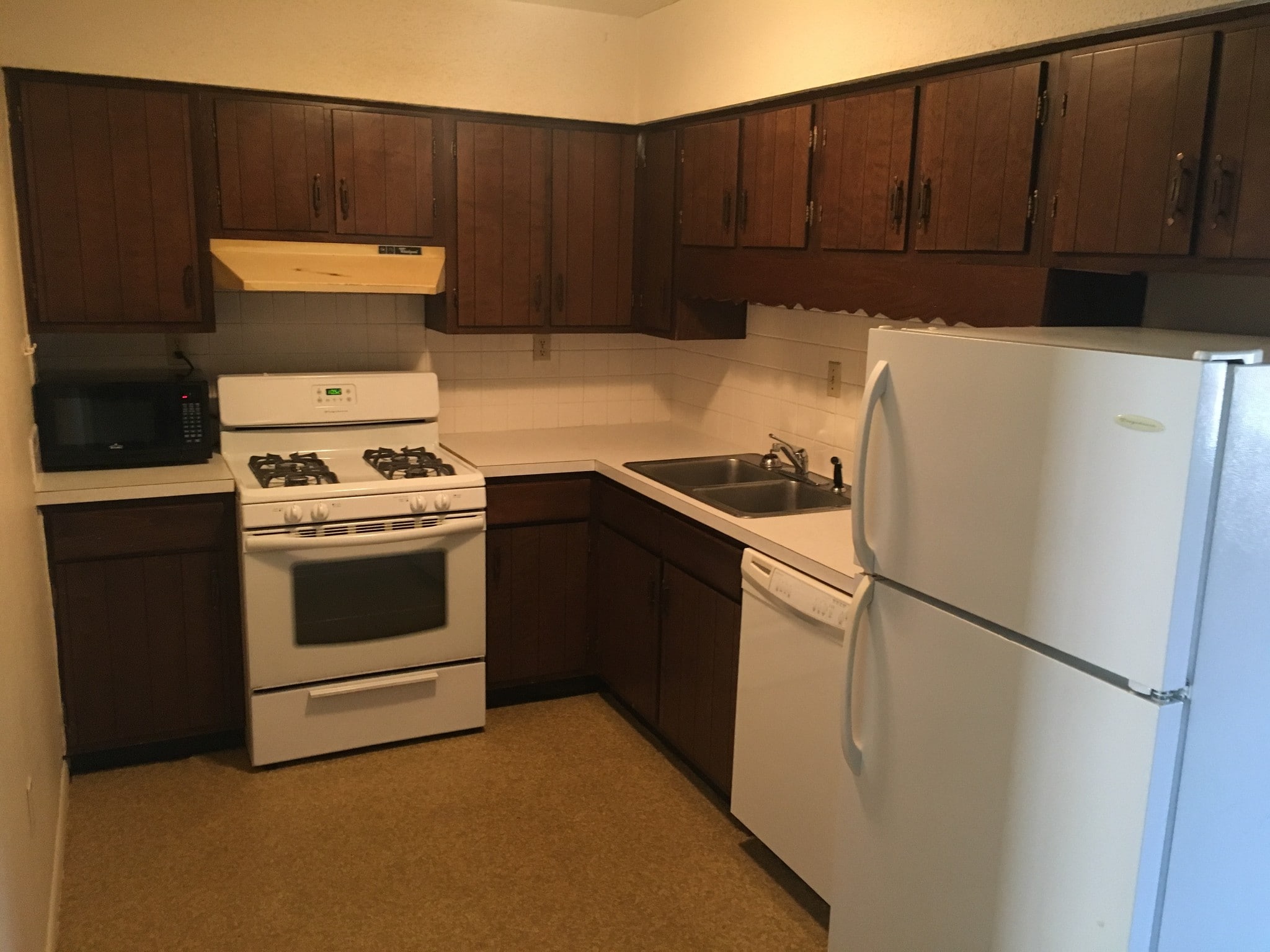 Kitchen - 801 S Main St