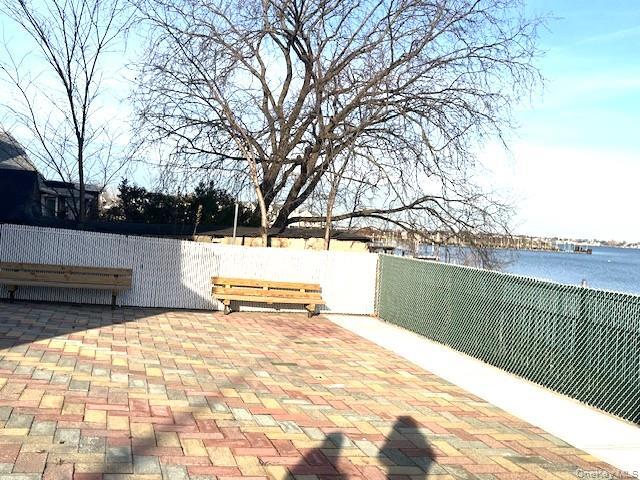 Building Photo - 520 Ellsworth Ave