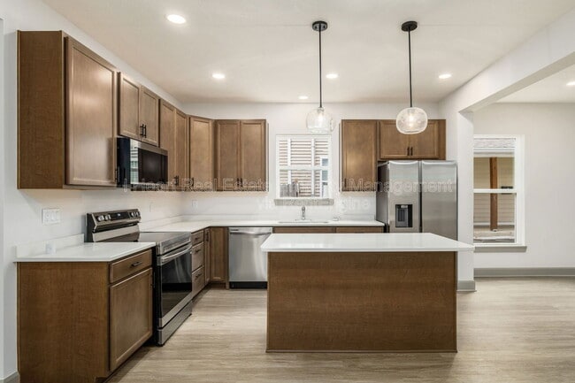 Building Photo - 117 Wisconsin Ave