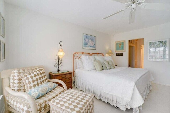 Building Photo - 475 Tequesta Dr