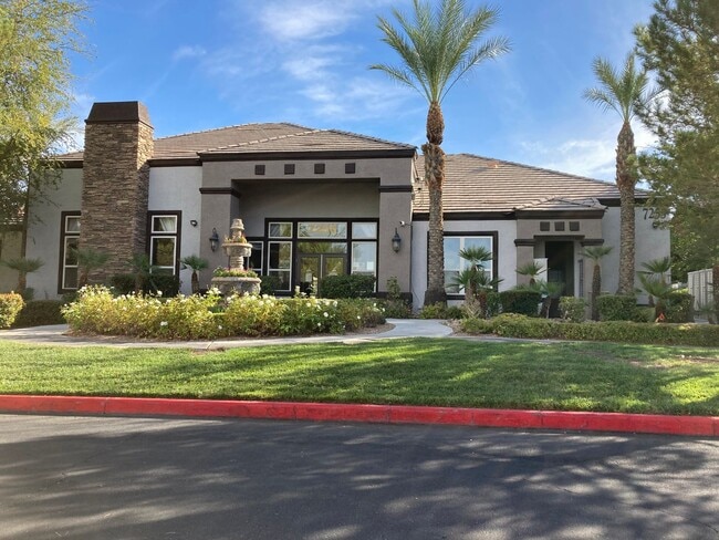 Building Photo - 1 bedroom Southwest Tuscano condo - 1st floor unit - New LVP Flooring