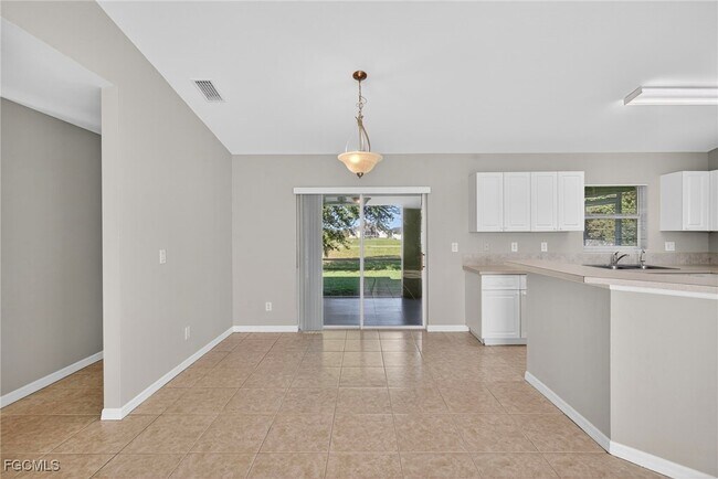 Building Photo - 408 NW 17th Ave