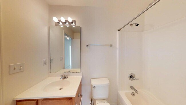 Building Photo - 1855 Norwood Ct