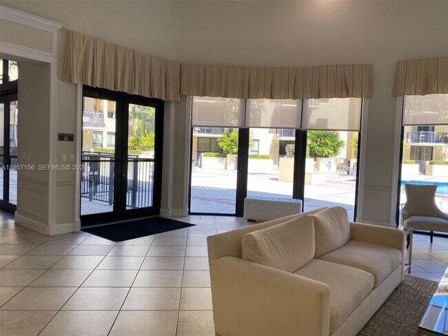 Building Photo - 55 Merrick Way