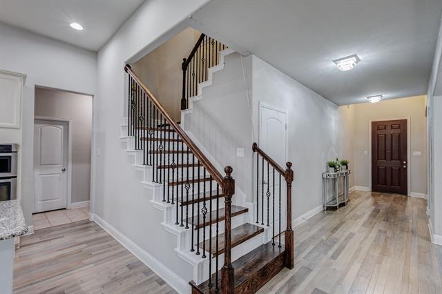 Building Photo - 8701 Tutbury Pl