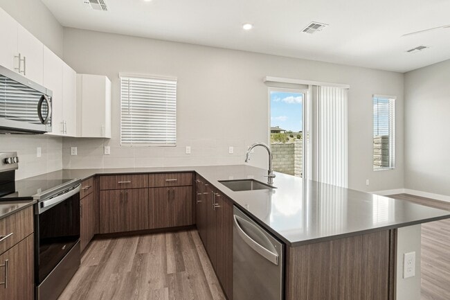 The Flats - Unit 2A Modern Kitchen - The Flats at Jasper