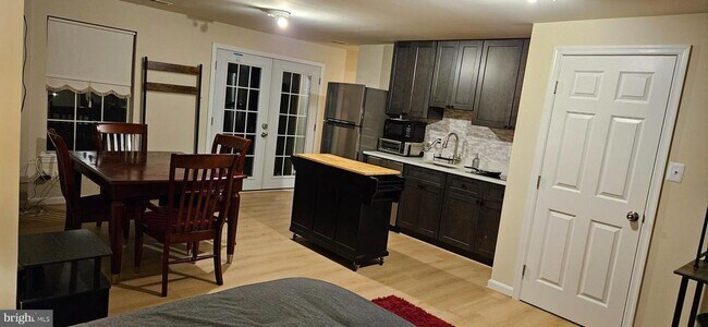 Building Photo - 13107 Hugo Pl