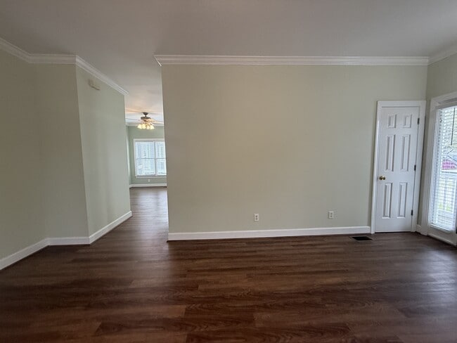 Building Photo - 101 Patrick Dr