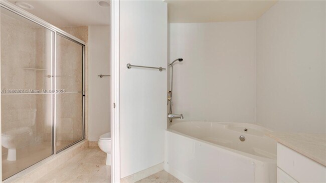 Building Photo - 3370 Hidden Bay Dr