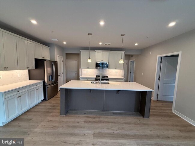 Building Photo - 4395 Peach Lily Ln
