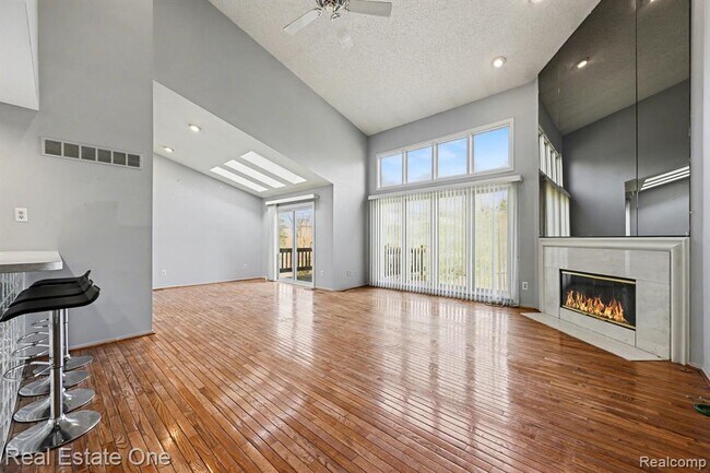 Building Photo - 4222 Breckenridge Dr