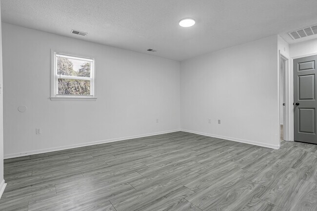 Building Photo - 103 Wylie Ct
