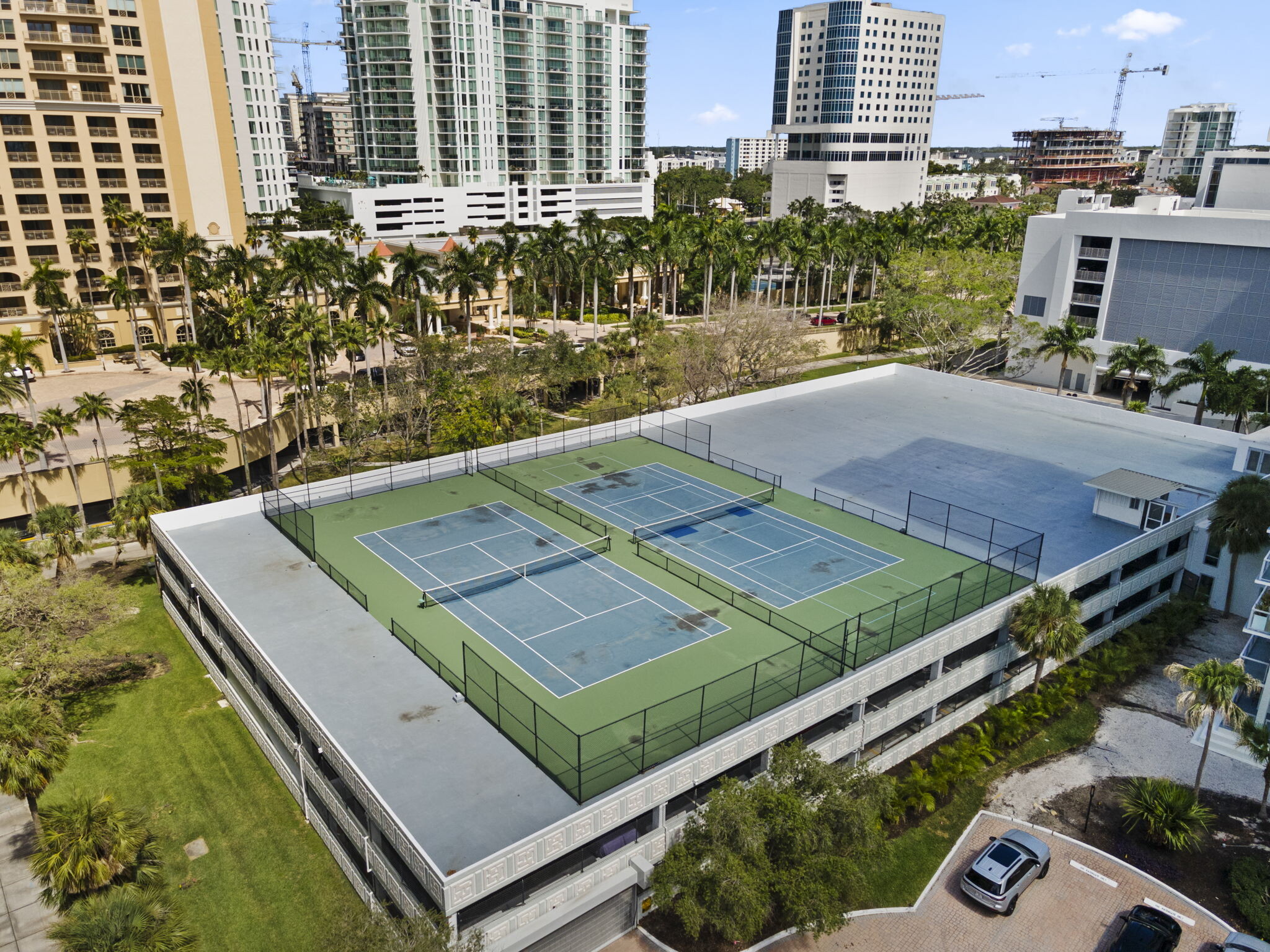 Tennis Courts - 1111 N Gulfstream Ave