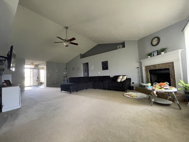 Building Photo - 7025 Boo Ln