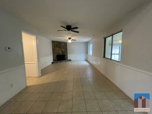 Building Photo - 1086 Riva Ridge Dr