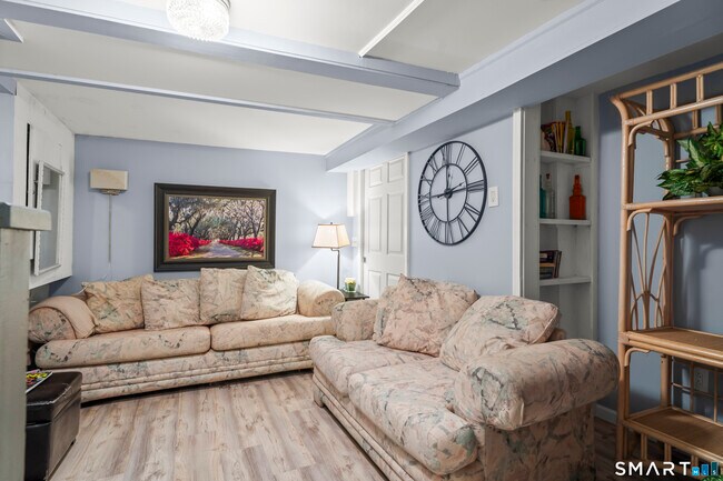 Building Photo - 94 Neptune Ave