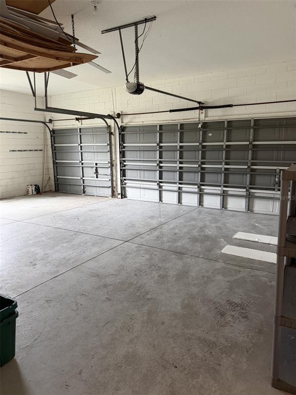 Building Photo - 6833 Hidden Glade Pl