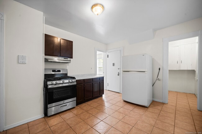 Primary Photo - 217 Woodlawn Terrace