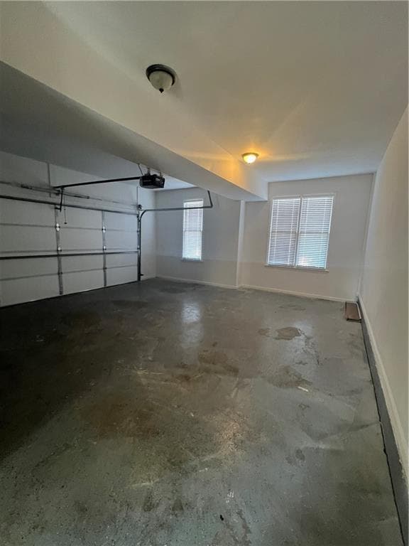 Building Photo - 5455 Woodrun Ln