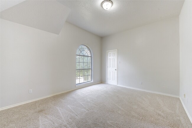 Building Photo - 6727 Patricia Ln
