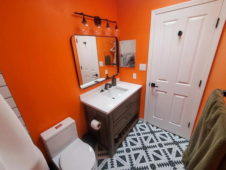 Building Photo - 948 Acequia de las Joyas