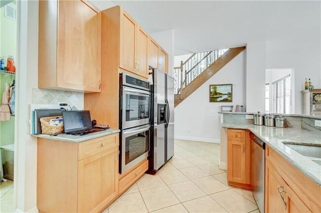 Building Photo - 4169 Artesa Dr