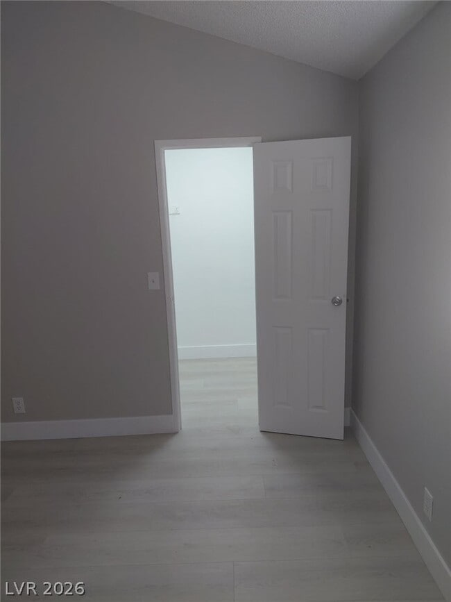 Building Photo - 5228 Garden Ln